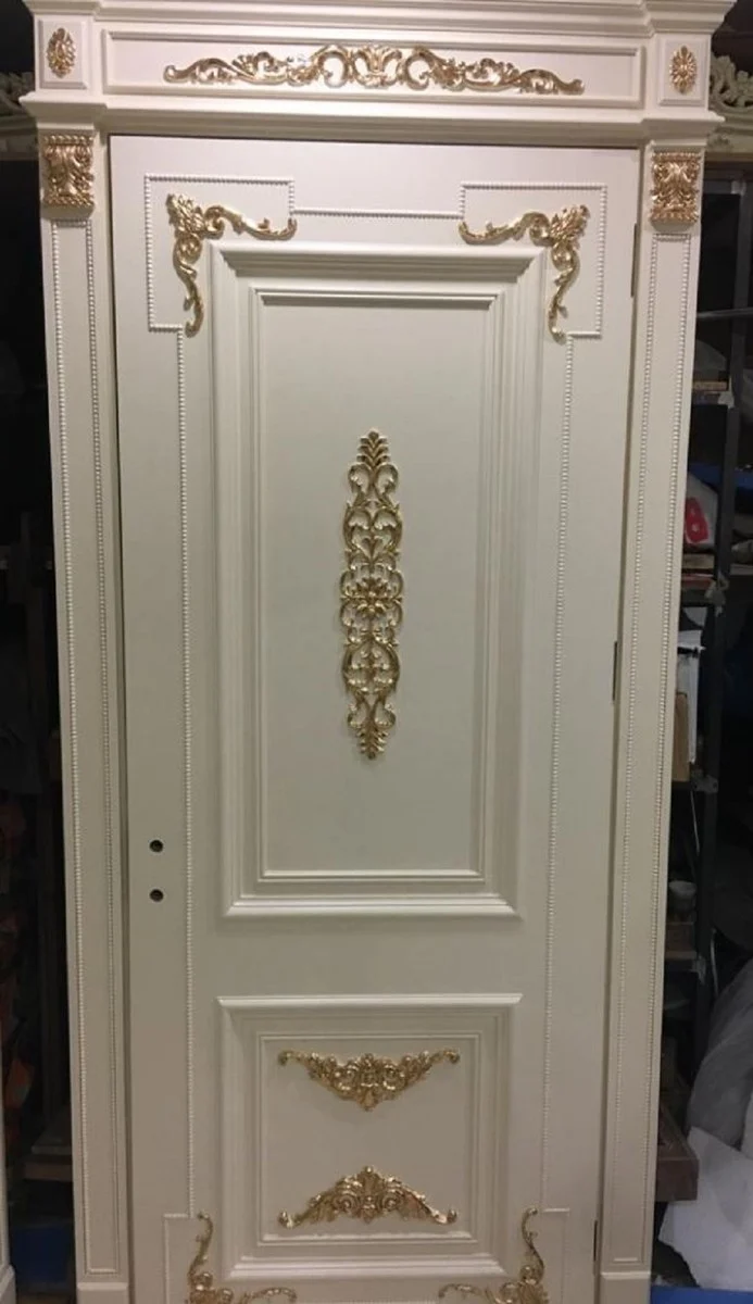 Casa Padrino Luxus Barock Wohnungstür Weiß / Gold - Prunkvolle Massivholz Tür mit Rahmen - Luxus Möbel im Barockstil - Hotel Möbel - Barock Möbel - Barock Einrichtung - Edel & Prunkvoll