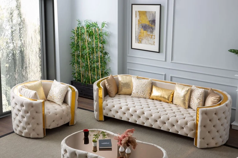 Casa Padrino Luxus Chesterfield Sessel Creme / Gold 120 x 100 x H. 75 cm - Chesterfield Wohnzimmer Sessel - Wohnzimmer Möbel - Chesterfield Möbel - Luxus Möbel - Luxus Einrichtung - Möbel Luxus