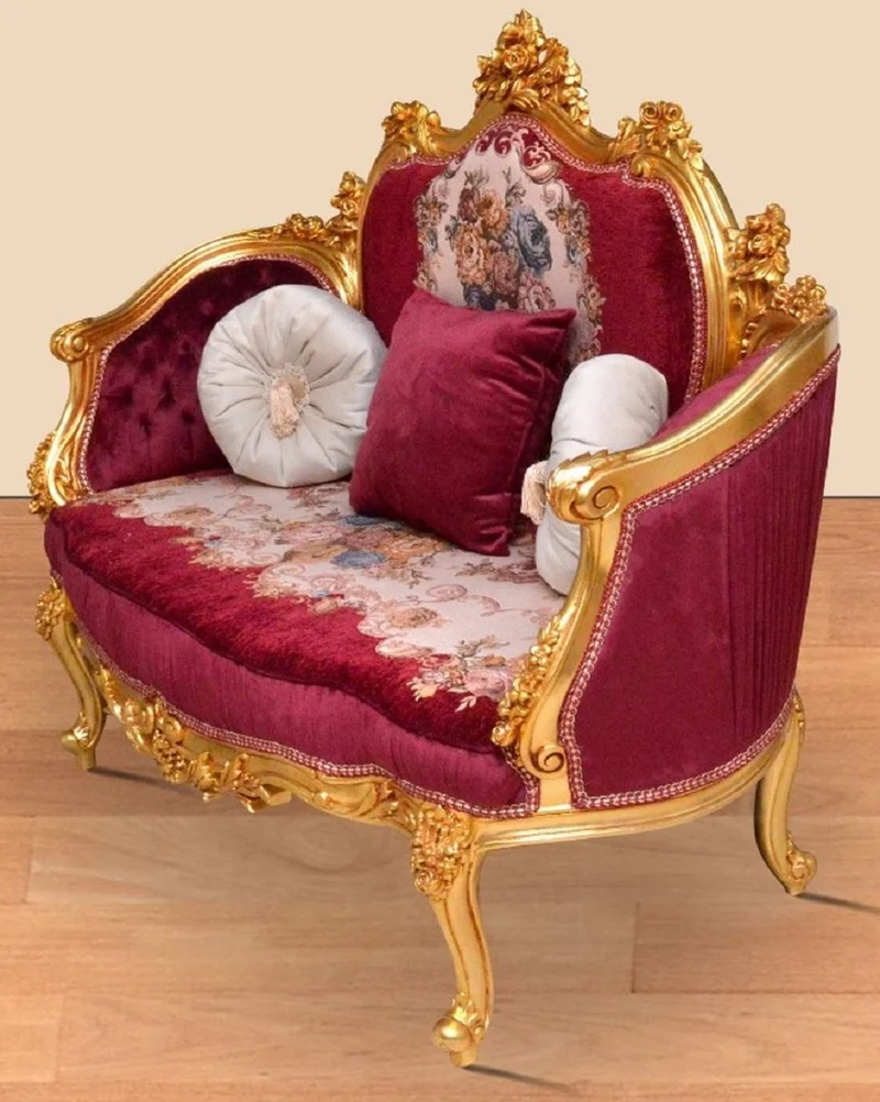 Casa Padrino Barock Sofa Bordeauxrot / Mehrfarbig / Gold - Handgefertigtes Wohnzimmer Sofa im Barockstil - Prunkvolle Barock Wohnzimmer Möbel