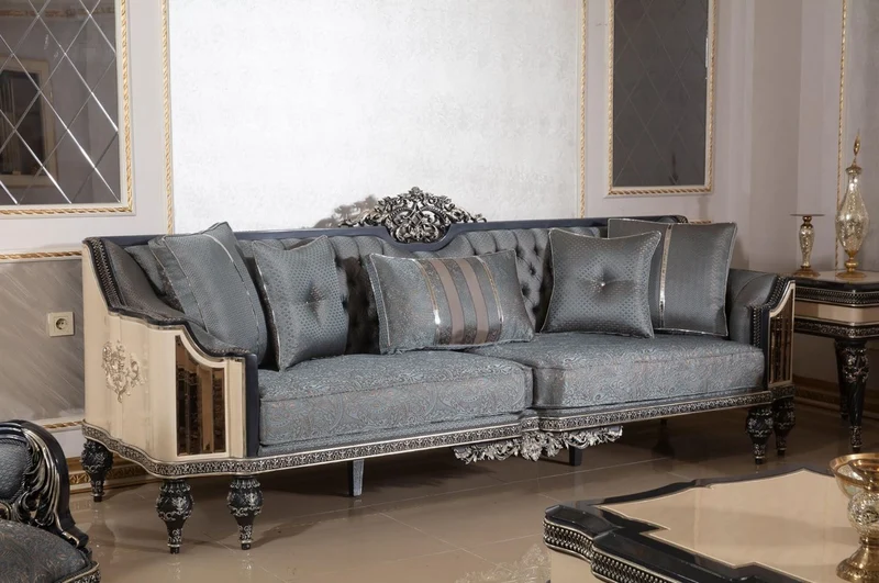 Casa Padrino Luxus Barock Wohnzimmer Set Hellblau / Beige / Schwarz / Gold - 2 Sofas & 2 Sessel & 1 Couchtisch & 2 Beistelltische - Handgefertigte Wohnzimmer Möbel im Barockstil - Edel & Prunkvoll