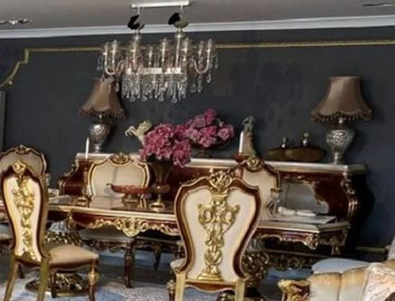 Casa Padrino Luxus Barock Sideboard Weiß / Braun / Gold - Prunkvoller Massivholz Schrank im Barockstil - Barock Möbel - Luxus Qualität - Edel & Prunkvoll