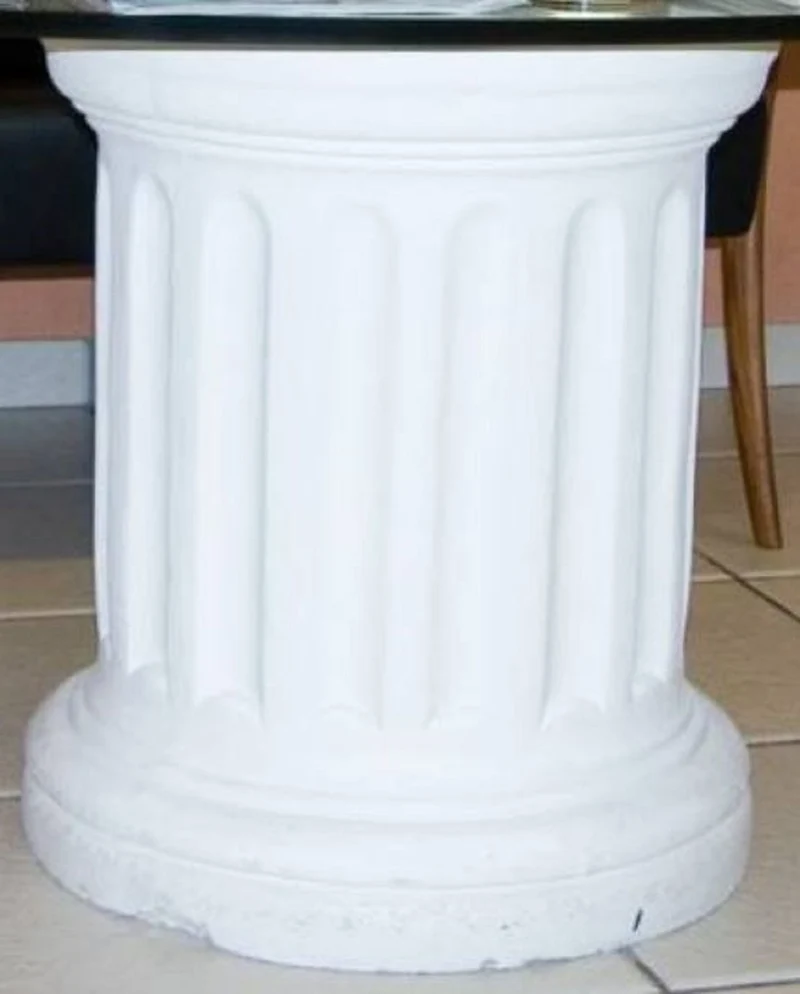 Casa Padrino Barock Sockel Weiß Ø 48 x H. 59 cm - Prunkvoller Gartensockel im Barockstil - Runder Gartendeko Stein Sockel - Barock Garten & Terrassen Deko Accessoires