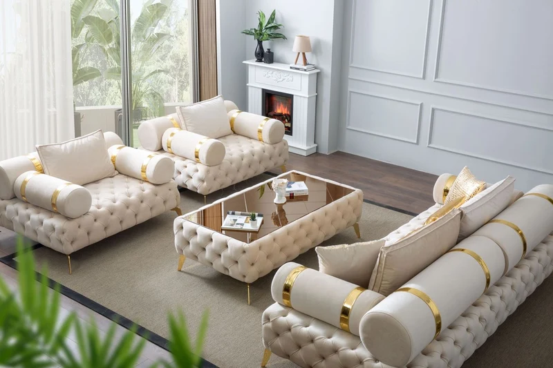 Casa Padrino Luxus Chesterfield 3er Sofa Creme / Gold 250 x 115 x H. 70 cm - Chesterfield Wohnzimmer Sofa - Wohnzimmer Möbel - Chesterfield Möbel - Luxus Möbel - Luxus Einrichtung - Möbel Luxus