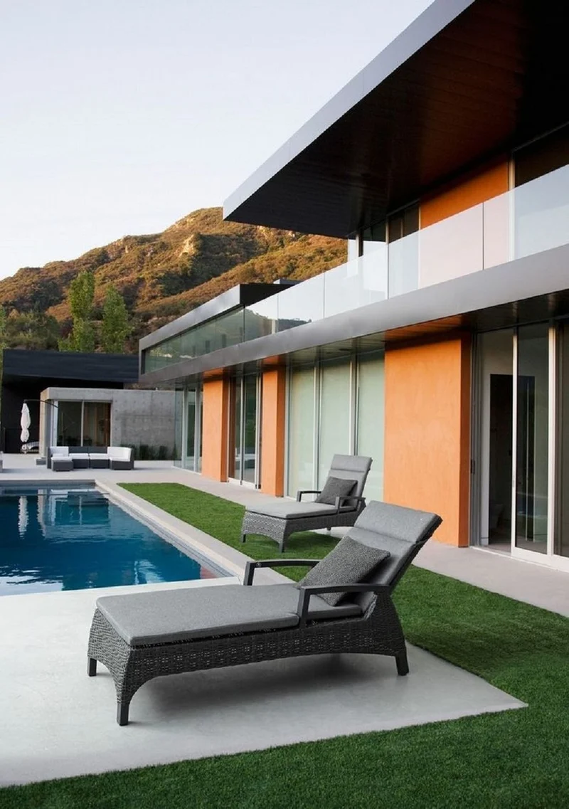 Casa Padrino Luxus Gartenliege Grau / Anthrazit 205 x 70 x H. 72-106 cm - Moderne Wetterbeständige Liege mit verstellbarer Rückenlehne und Armlehnen - Garten Hotel Pool Möbel - Luxus Qualität