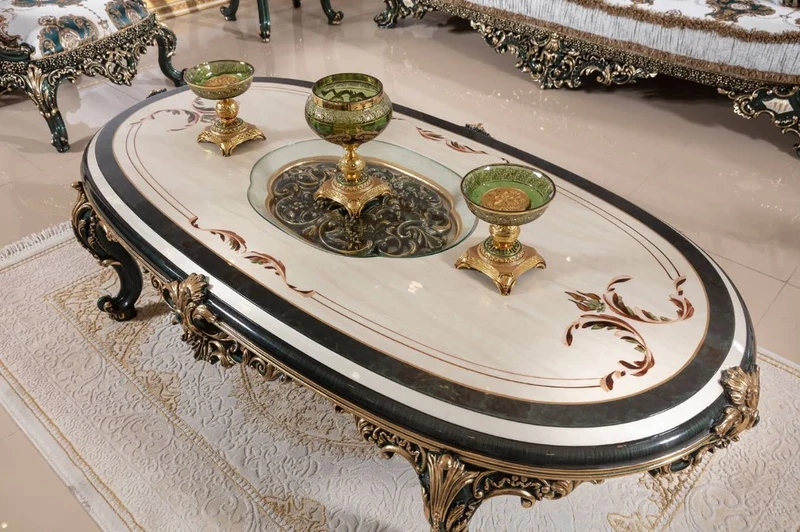 Casa Padrino Luxus Barock Couchtisch Beige / Weiß / Grün / Gold - Prunkvoller Massivholz Wohnzimmertisch mit Glasplatte - Barock Wohnzimmer Möbel - Edel & Prunkvoll