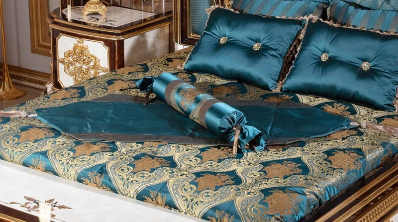 Casa Padrino Luxus Barock Schlafzimmer Set Blau / Weiß / Braun / Gold - Doppelbett mit Kopfteil & 2 Nachtkommoden