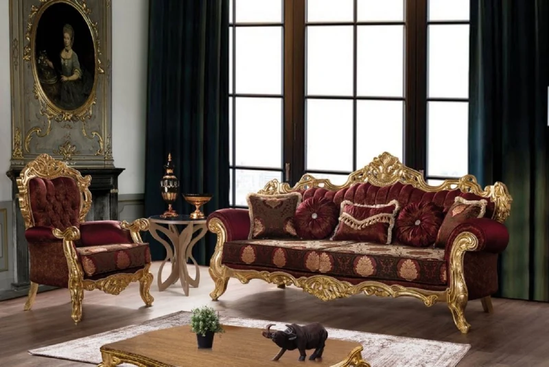 Casa Padrino Luxus Barock Sofa Bordeauxrot / Gold - Prunkvolles Wohnzimmer Sofa mit elegantem Muster - Barock Wohnzimmer Möbel