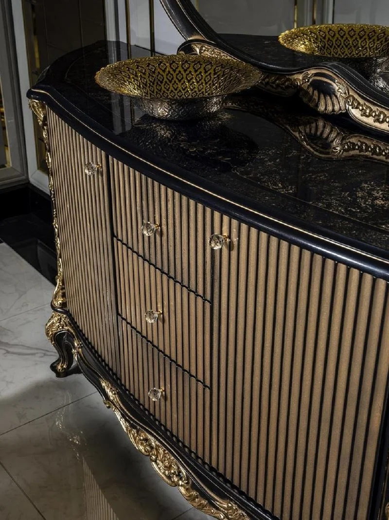 Casa Padrino Luxus Barock Sideboard Schwarz / Gold - Prunkvoller Massivholz Schrank mit 4 Türen und 3 Schubladen - Barock Möbel - Edel & Prunkvoll