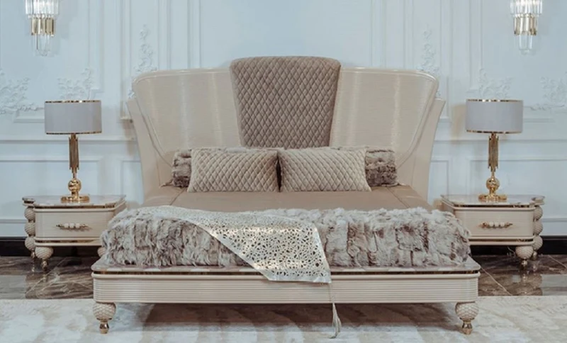 Casa Padrino Luxus Art Deco Schlafzimmer Set Beige / Grau / Gold - 1 Doppelbett mit Kopfteil & 2 Nachttische - Art Deco Schlafzimmer & Hotel Möbel - Luxus Kollektion