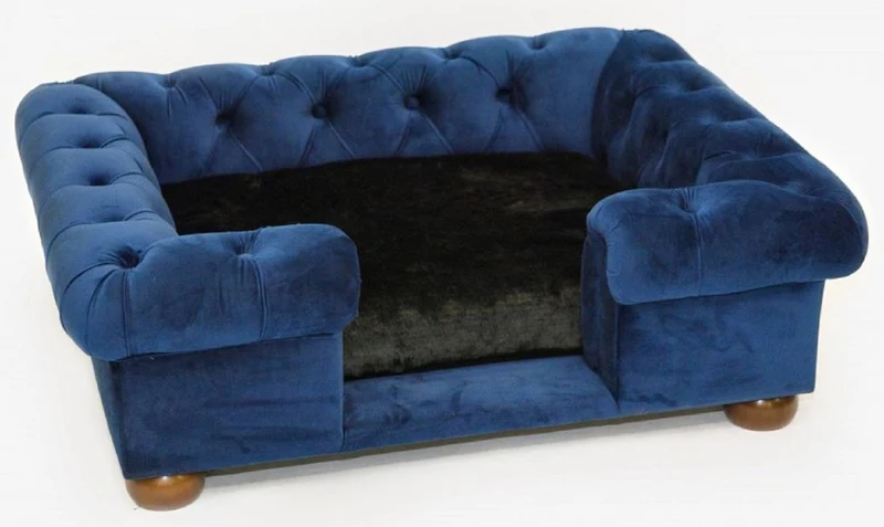 Casa Padrino Luxus Chesterfield Hundebett Blau / Braun / Schwarz 79 x 69 x H. 31 cm - Rechteckiges Hundebett - Luxus Chesterfield Hundemöbel - Luxus Chesterfield Tiermöbel