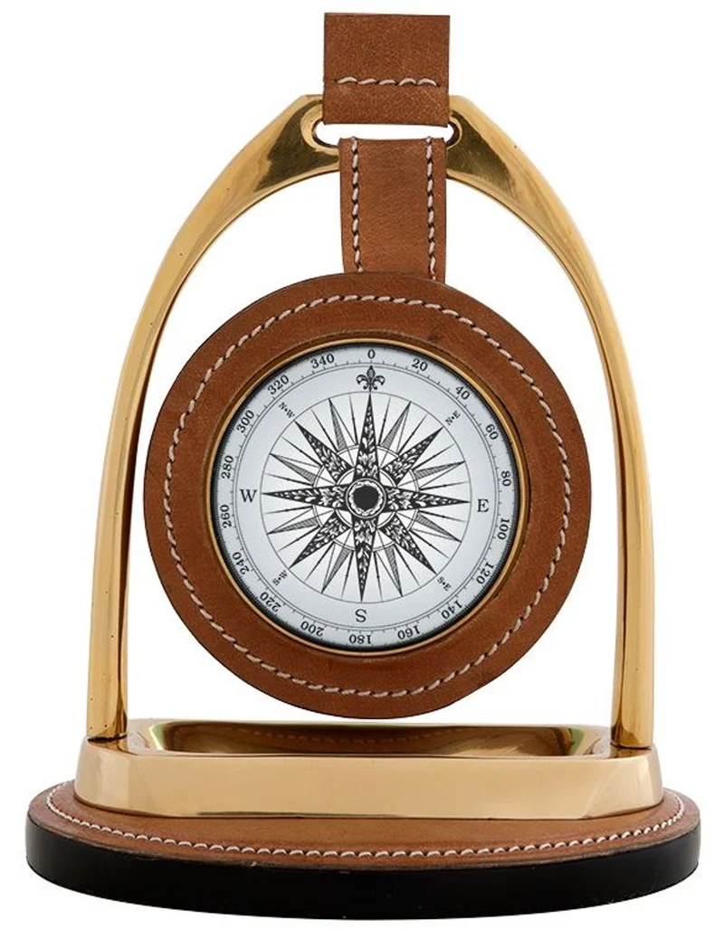 Casa Padrino Designer Uhr mit Büffelleder und Kompas auf der Rückseite 17 x 12,5 H. 21 cm - Luxus Tischuhr