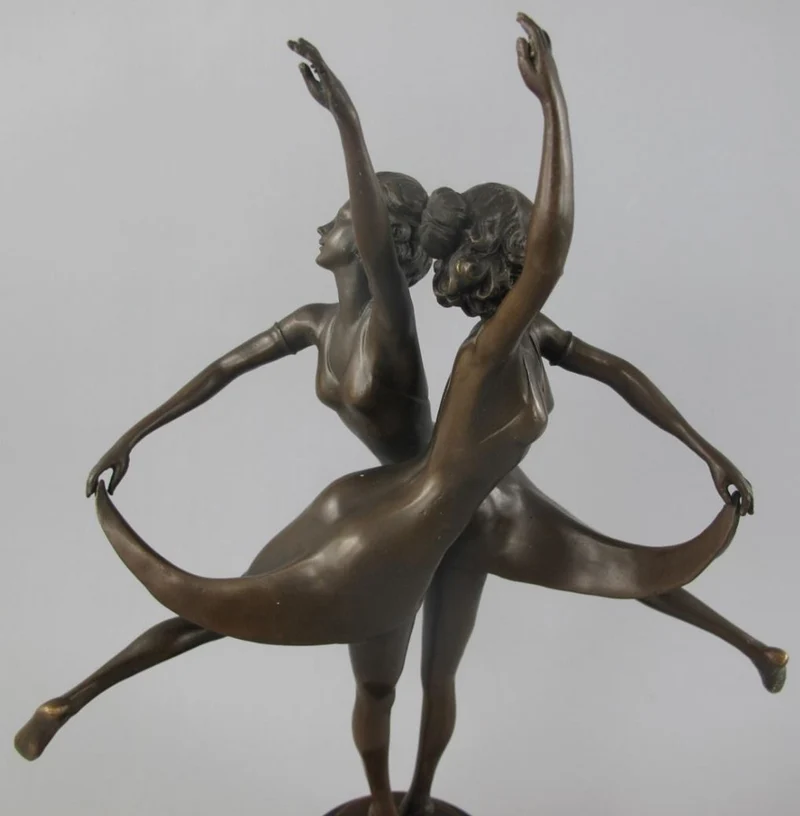 Casa Padrino Luxus Jugendstil Bronze Skulptur Tänzerinnen mit Marmorsockel Bronzefarben / Schwarz 24 x 13 x H. 36 cm - Bronzefigur - Dekofigur - Deko Accessoires