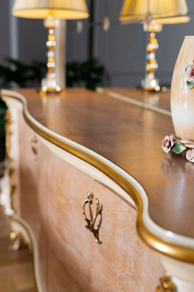 Casa Padrino Luxus Barock Sideboard Beige / Weiß / Gold - Prunkvoller Massivholz Schrank mit 4 Türen - Barock Möbel