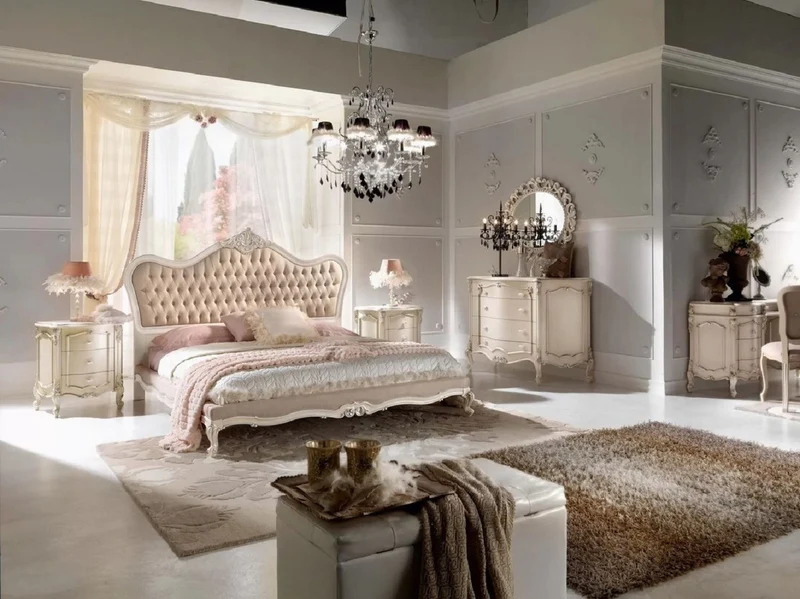 Casa Padrino Luxus Barock Nachtkommode Cremefarben / Silber - Handgefertigter Barock Nachttisch mit 3 Schubladen - Barock Schlafzimmer Möbel - Luxus Qualität - Made in Italy
