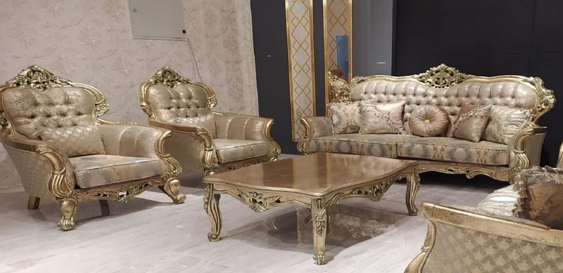 Casa Padrino Luxus Barock Wohnzimmer Set Gold / Grün / Gold - 2 Barock Sofas mit Muster & 2 Barock Sessel mit Muster & 1 Barock Couchtisch - Barock Wohnzimmer Möbel