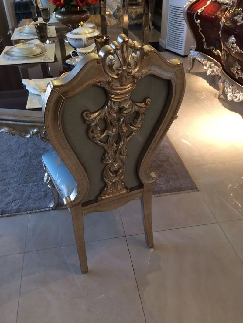 Casa Padrino Luxus Barock Esszimmerstuhl Hellblau / Beige / Silber - Prunkvoller Massivholz Küchenstuhl mit elegantem Muster - Barock Esszimmer Möbel