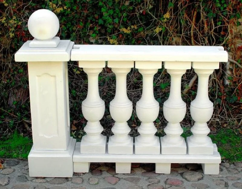 Casa Padrino Jugendstil Balustrade mit Säule und dekorativer Kugel Weiß 133 x 33 x H. 110 cm - Massives Stein Geländer aus feinstem Beton - Garten & Terrassen Deko Accessoires