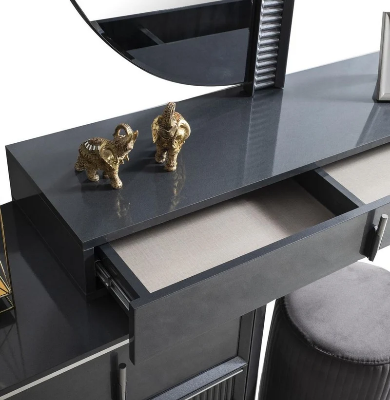 Casa Padrino Luxus Schlafzimmer Schminktisch Set Grau / Silber - 1 Schminkkommode mit Spiegel & 1 Hocker - Luxus Schlafzimmer Möbel