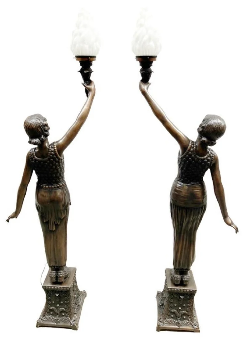 Casa Padrino Luxus Barock Stehleuchten Damen mit Fakeln Bronzefarben / Weiß 65 x 30 x H. 190 cm - Elegante Bronze Deko Skulpturen - Prunkvolle Barock Bronze Leuchten