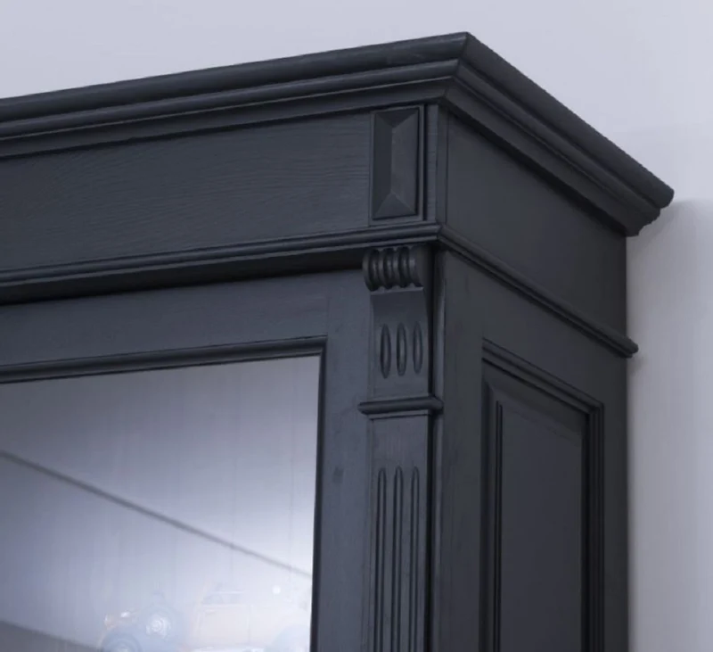 Casa Padrino Landhausstil Vitrine Schwarz / Naturfarben 120 x 51 x H. 240 cm - Massivholz Schrank - Vitrinenschrank - Wohnzimmerschrank - Landhausstil Möbel