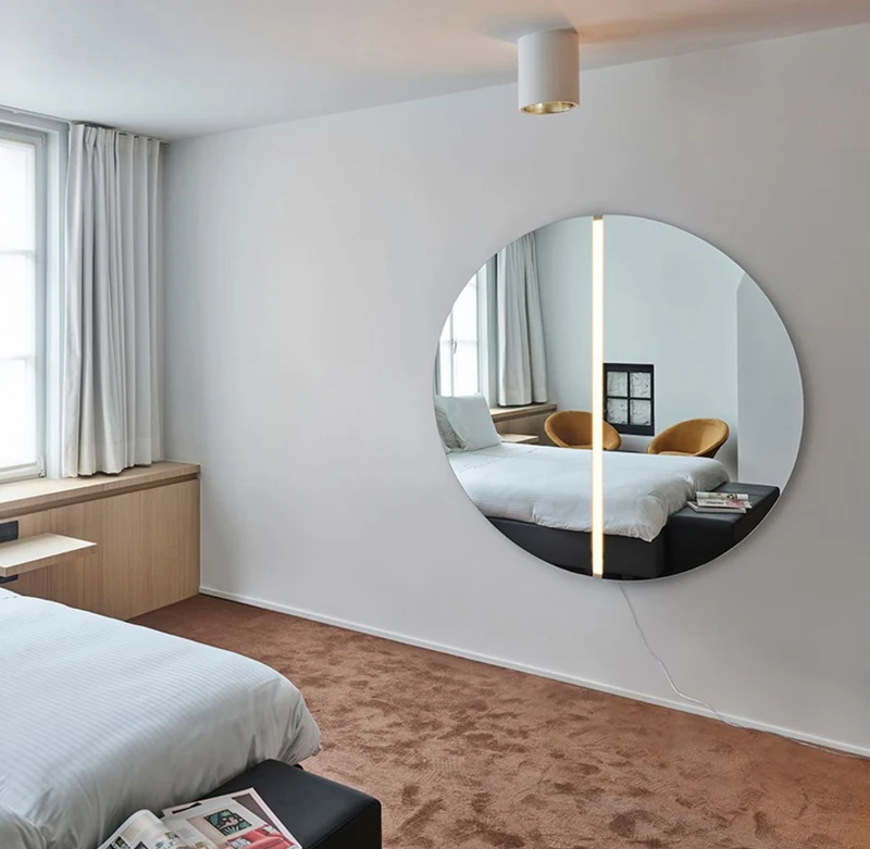 Casa Padrino Luxus Spiegel Ø 150 cm - Runder Wandspiegel mit LED Streifen - Wohnzimmer Hotel Restaurant Boutique Spiegel
