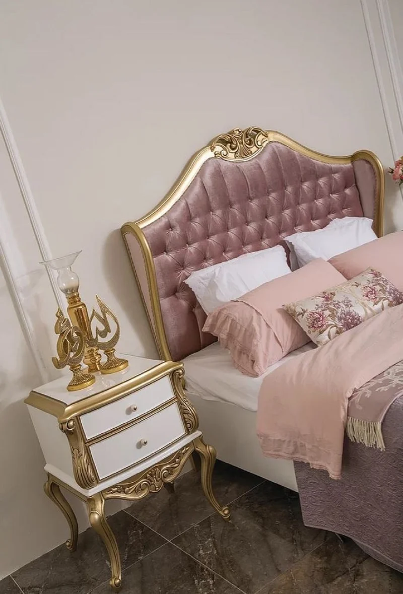 Casa Padrino Luxus Barock Nachtkommode Weiß / Gold - Handgefertigter Massivholz Nachttisch mit 2 Schubladen - Barock Schlafzimmer Möbel