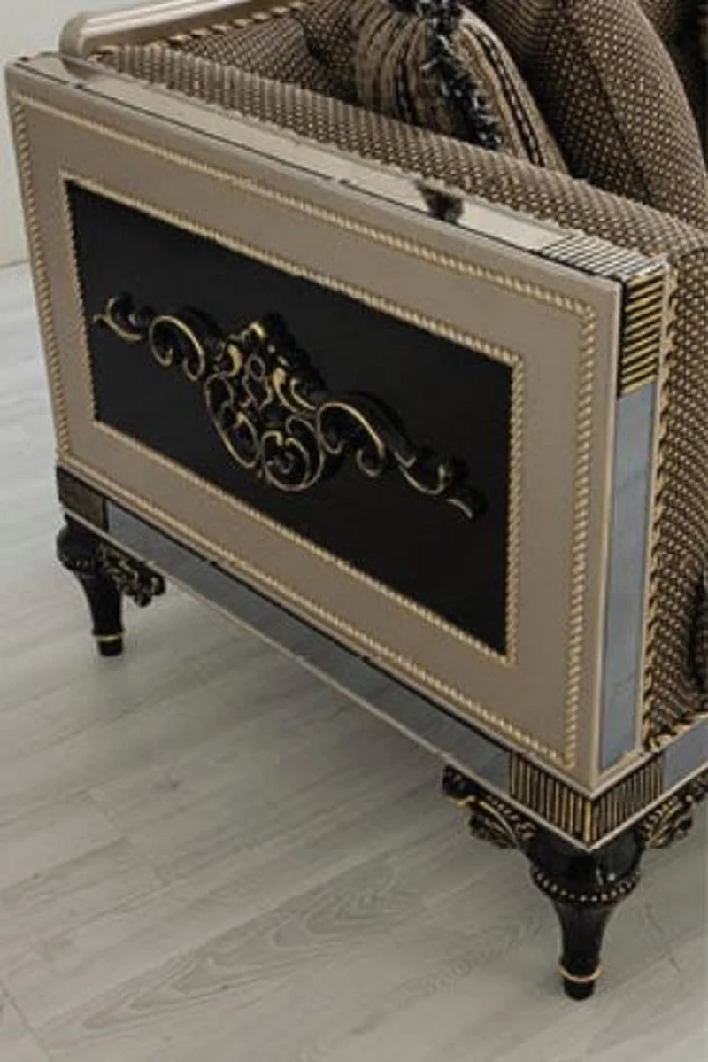 Casa Padrino Luxus Barock Sofa Braun / Weiß / Schwarz / Gold - Prunkvolles Wohnzimmer Sofa mit dekorativen Kissen - Barock Wohnzimmer Möbel
