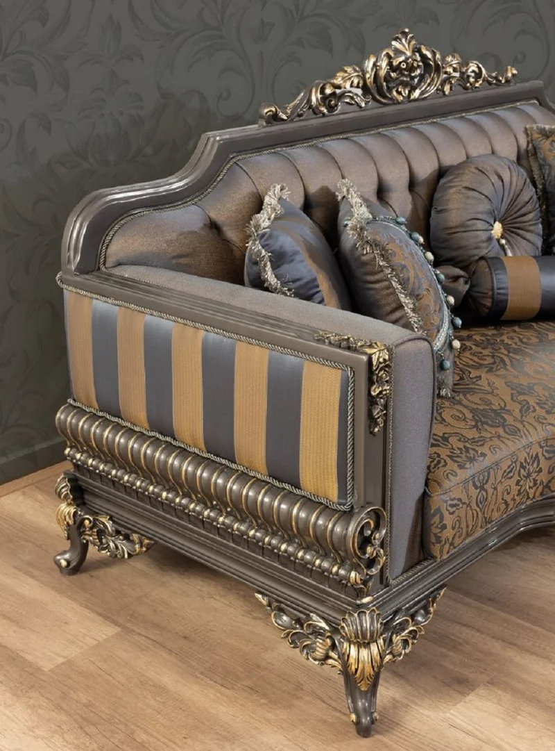 Casa Padrino Luxus Barock Sofa Blau / Grau / Gold 235 x 93 x H. 115 cm - Prunkvolles handgefertigtes Wohnzimmer Sofa mit dekorativen Kissen - Barock Wohnzimmer Möbel