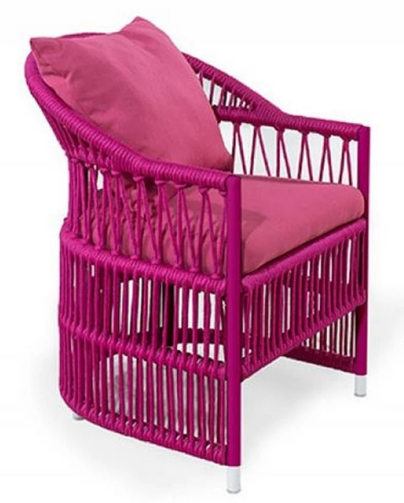 Casa Padrino Luxus Gartenstuhl mit Armlehnen Lila 56 x 56 x H. 82 cm - Handgewebter wetterbeständiger Esszimmerstuhl - Garten Terrassen Stuhl Möbel - Luxus Qualität