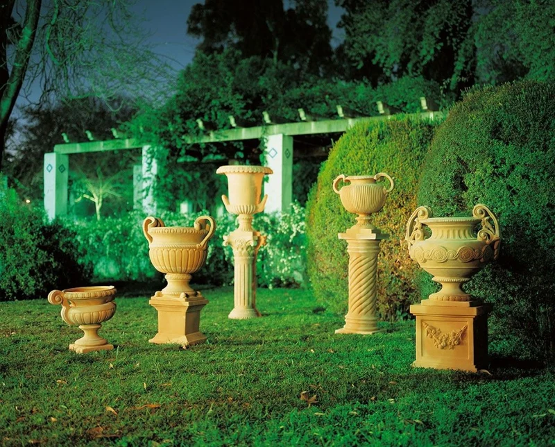 Casa Padrino Barock Säule Terracotta 40 x 40 x H. 120 cm - Handgefertigte Keramik Deko Säule - Barock Garten Terrassen Deko