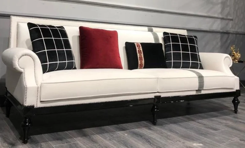 Casa Padrino Luxus Barock Sofa Weiß / Silber / Schwarz - Edles Wohnzimmer Sofa im Barockstil - Barock Wohnzimmer Möbel