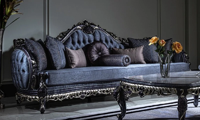 Casa Padrino Luxus Barock Wohnzimmer Set Weiß / Blau / Gold - 2 Sofas & 2 Sessel & 1 Couchtisch - Prunkvolle Wohnzimmer Möbel im Barockstil