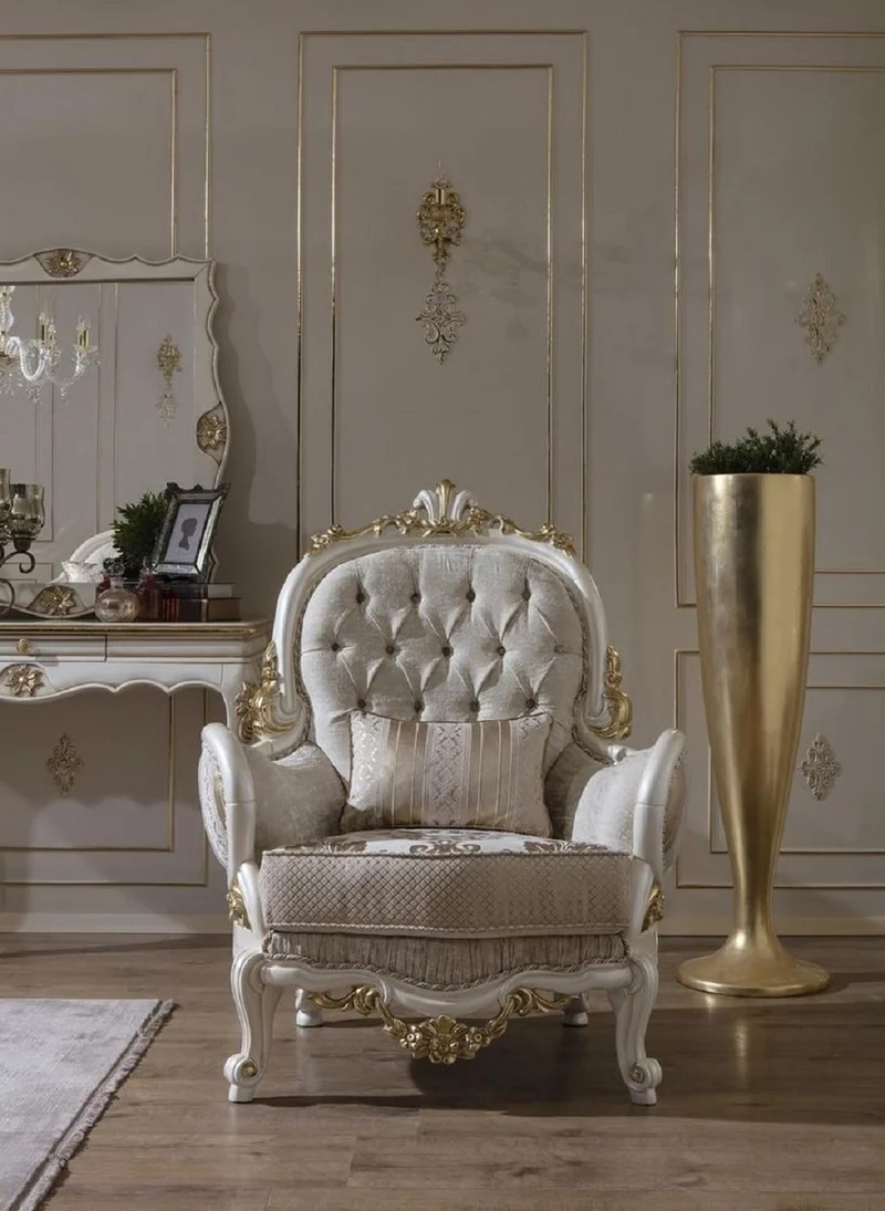 Casa Padrino Luxus Barock Sessel Grau / Weiß / Gold 80 x 85 x H. 120 cm - Prunkvoller Wohnzimmer Sessel mit dekorativem Kissen - Barock Möbel
