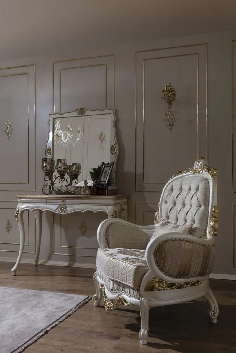 Casa Padrino Luxus Barock Sessel Grau / Weiß / Gold 80 x 85 x H. 120 cm - Prunkvoller Wohnzimmer Sessel mit dekorativem Kissen - Barock Möbel