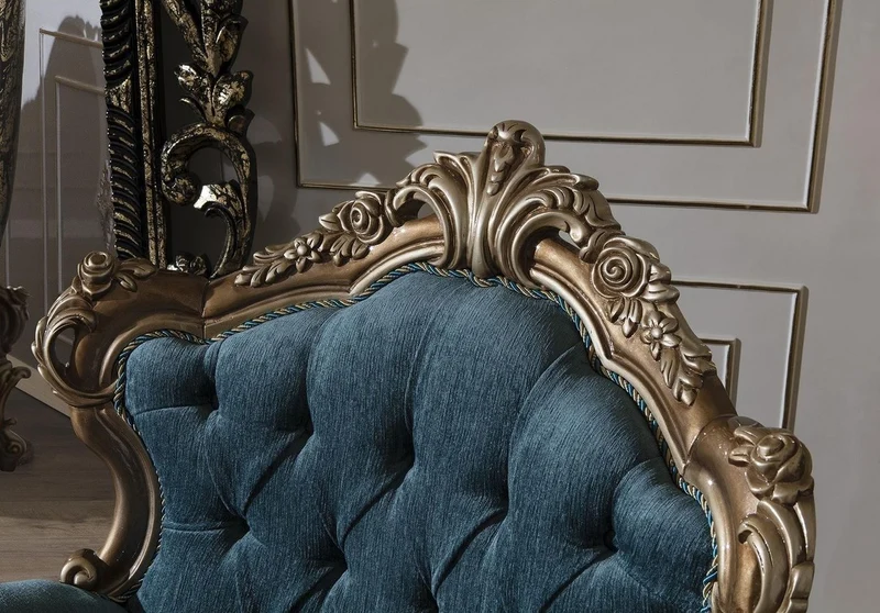 Casa Padrino Luxus Barock Sessel Blau / Gold 97 x 90 x H. 115 cm - Wohnzimmer Sessel mit elegantem Muster und dekorativem Kissen - Barock Wohnzimmer Möbel
