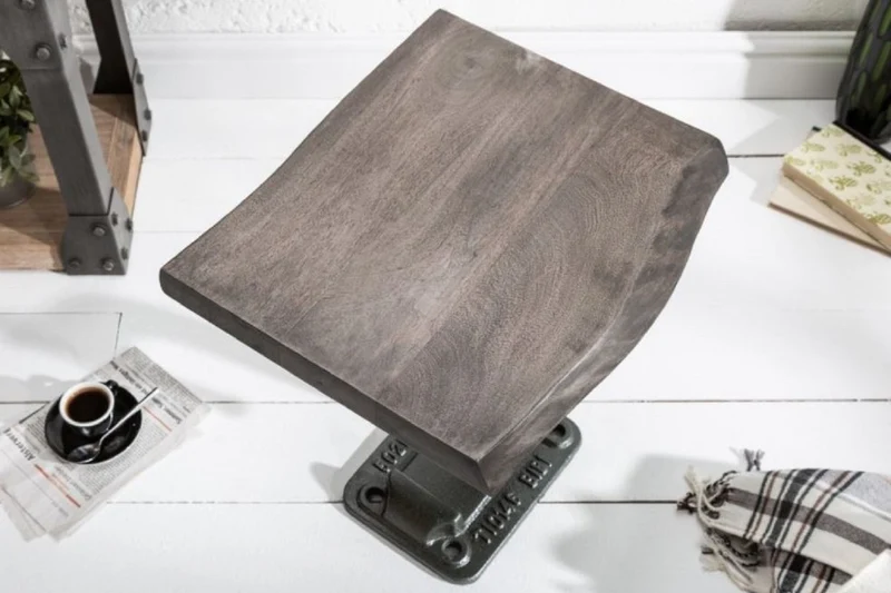 Casa Padrino Industrial Design Beistelltisch Grau 43 x 35 x H. 46 cm - Industrie Stil Metall Tisch mit Massivholz Tischplatte - Industrial Design Möbel