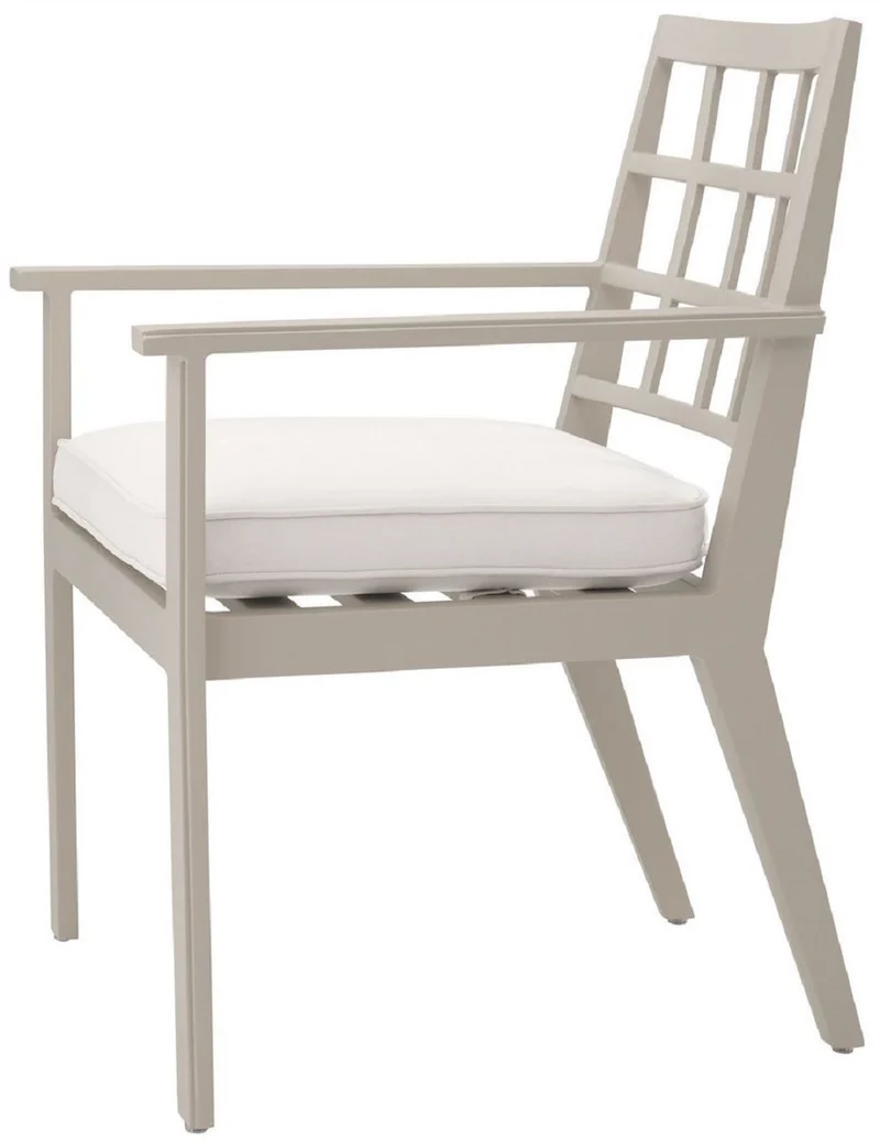 Casa Padrino Luxus Esszimmerstuhl mit Armlehnen Sandfarben / Weiß 64,5 x 65 x H. 88,5 cm - Wetterbeständiger Aluminium Stuhl mit Sitzkissen - Garten Terrassen Stuhl - Luxus Qualität