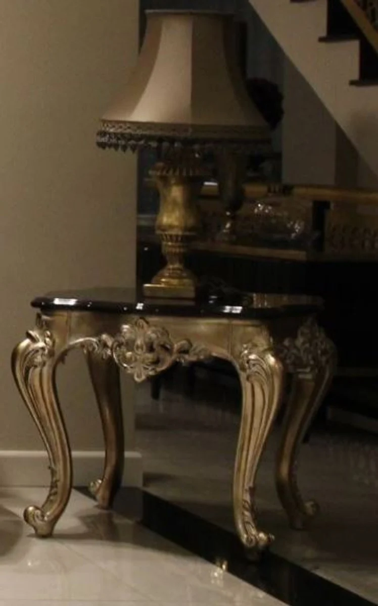 Casa Padrino Luxus Barock Wohnzimmer Set Grau / Dunkelbraun / Gold - 2 Sofas & 2 Sessel & 1 Couchtisch & 2 Beistelltische - Wohnzimmer Möbel im Barockstil - Edel & Prunkvoll