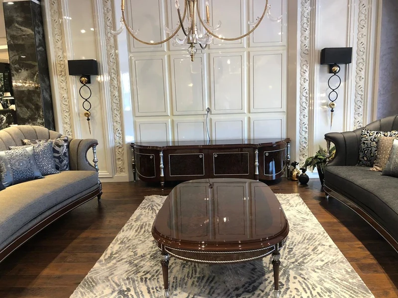 Casa Padrino Luxus Barock Couchtisch Braun / Silber 144 x 92 x H. 45 cm - Ovaler Massivholz Wohnzimmertisch - Edle Barock Wohnzimmer Möbel