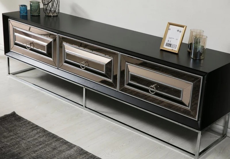 Casa Padrino Luxus TV Schrank mit 3 verspiegelten Schubladen Schwarz / Silber 220 x 49 x H. 64 cm - Wohnzimmer Möbel - Luxus Qualität