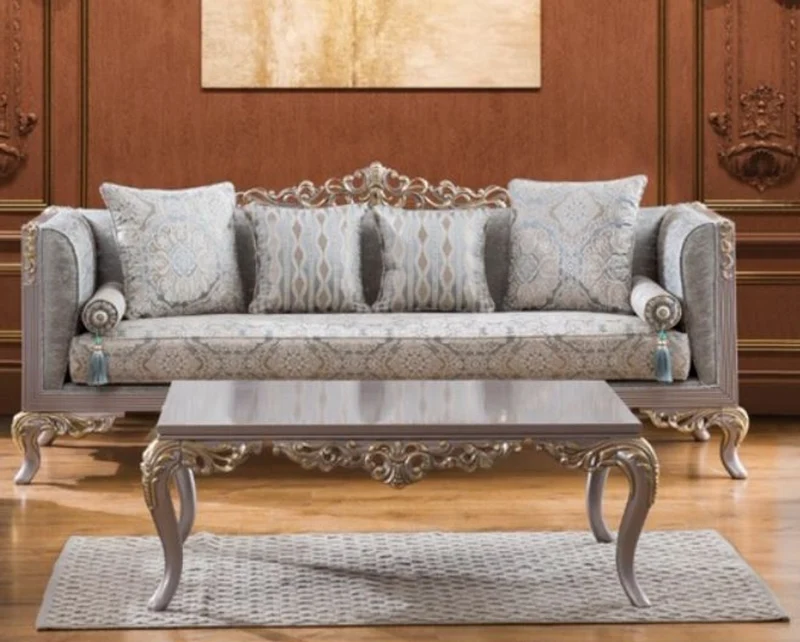 Casa Padrino Luxus Barock Couchtisch Silber / Gold 124 x 95 x H. 48 cm - Edler Wohnzimmertisch im Barockstil - Barock Möbel