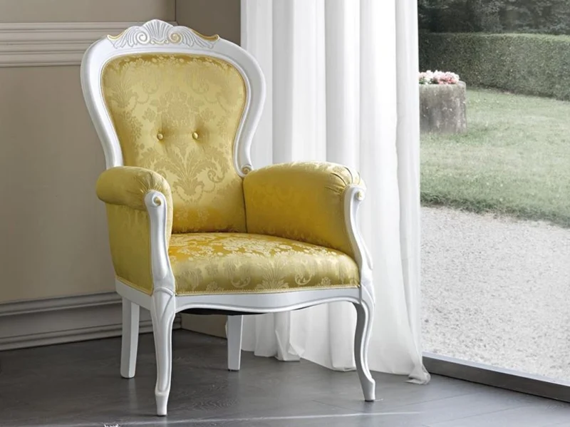 Casa Padrino Luxus Barock Wohnzimmer Sessel mit elegantem Muster Gold / Weiß / Gold 70 x 65 x H. 106 cm - Edle Barock Möbel