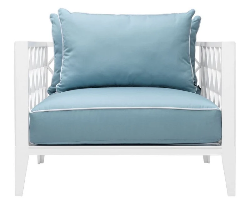 Casa Padrino Luxus Wohnzimmer Sessel mit Kissen Weiß / Hellblau 96,5 x 93,5 x H. 68,5 cm - Wohnzimmer Möbel