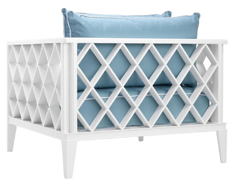Casa Padrino Luxus Wohnzimmer Sessel mit Kissen Weiß / Hellblau 96,5 x 93,5 x H. 68,5 cm - Wohnzimmer Möbel