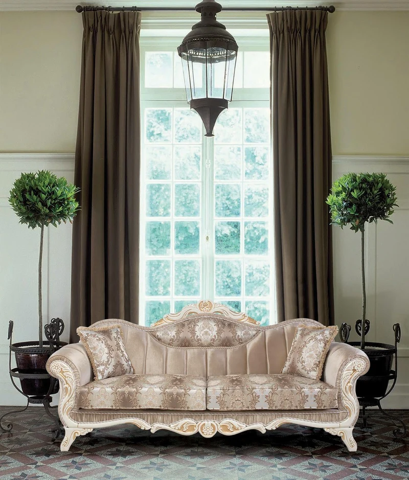 Casa Padrino Luxus Barock Sofa mit Kissen Beige / Weiß / Gold 237 x 90 x H. 99 cm - Barock Wohnzimmer Möbel