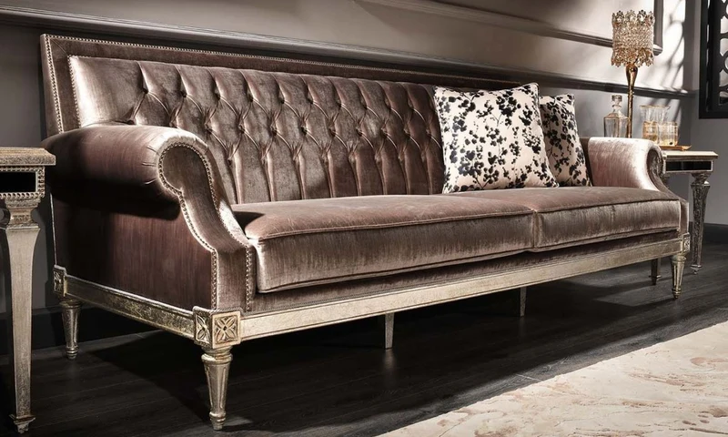 Casa Padrino Luxus Barock Wohnzimmer Samt Sofa Rosa / Antik Silber 250 x 88 x H. 100 cm - Edel & Prunkvoll