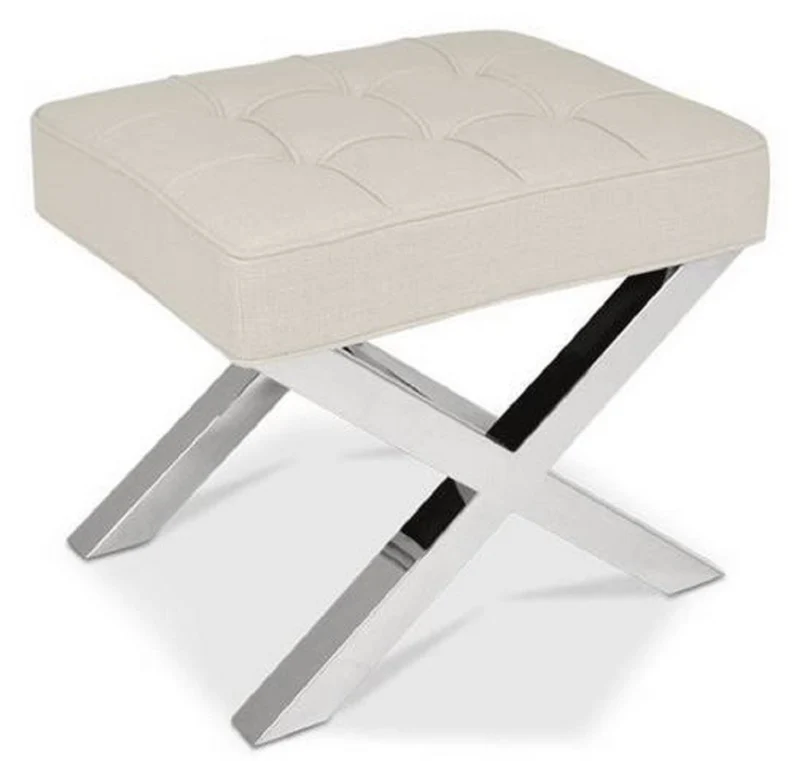 Casa Padrino Luxus Chesterfield Samt Hocker Beige / Silber 60 x 50 x H. 47 cm - Wohnzimmermöbel - Luxus Kollektion