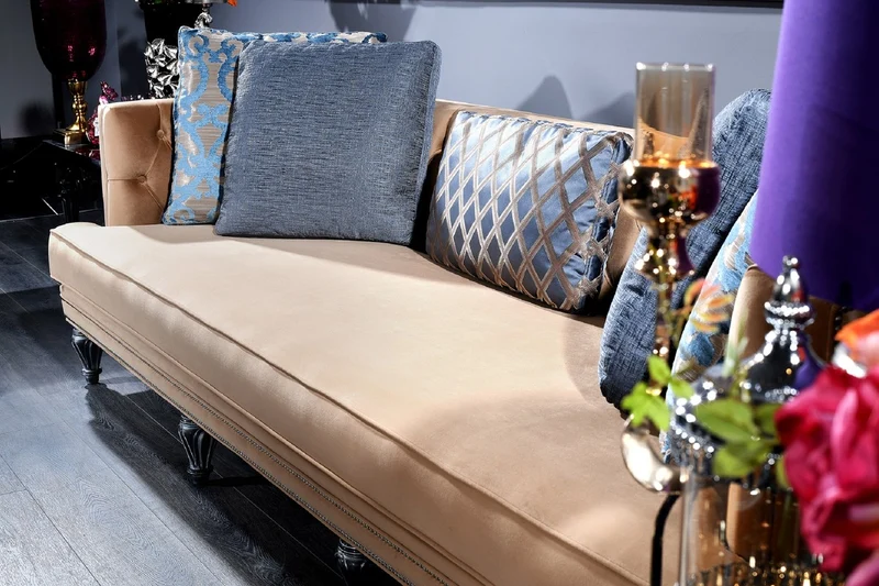 Casa Padrino Luxus Barock Wohnzimmer Set Blau / Beige / Silber - 2 Sofas & 2 Sessel & Couchtisch - Barock Wohnzimmermöbel