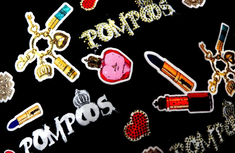 Harald Glööckler Designer Deko Kissen Pompöös by Casa Padrino Lipstick mit Glitzersteinen - Art Collection -