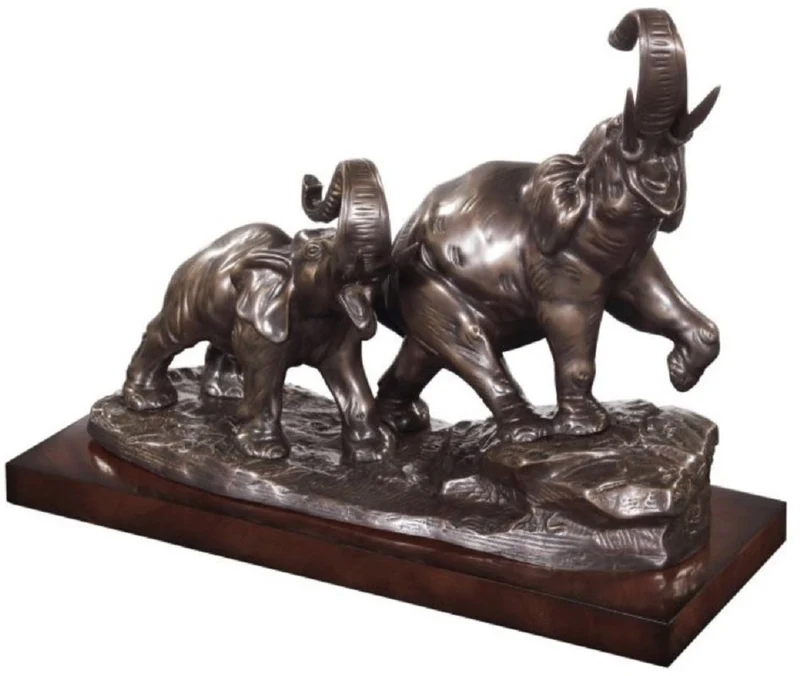 Casa Padrino Bronze Elefanten auf Holzsockel Bronze / Braun 42 x 17 x H. 33 cm - Luxus Deko Bronzefiguren